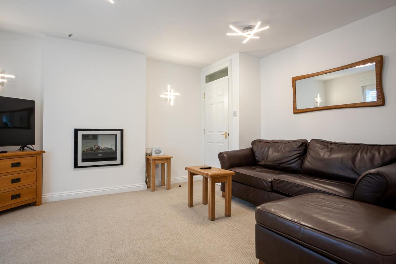 Keswick Ground Floor Apartment With Parking מראה חיצוני תמונה